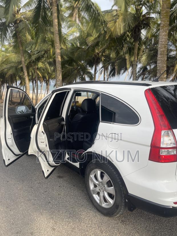 Honda CR-V 2010 White