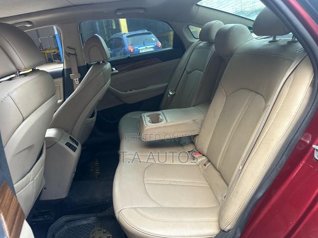 Hyundai Sonata Limited 2.0T Seban (2.0L 4cyl 6A) 2016 Red