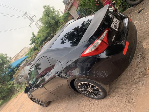 Toyota Corolla LE ECO Premium (1.8L 4cyl CVT) 2016 Black