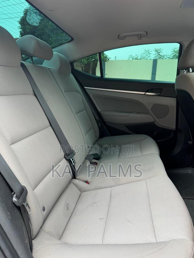 Hyundai Elantra 2018 Gray