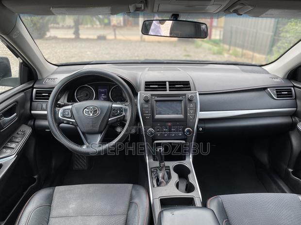 Toyota Camry SE 4dr Sedan (2.5L 4cyl 6A) 2017 Black
