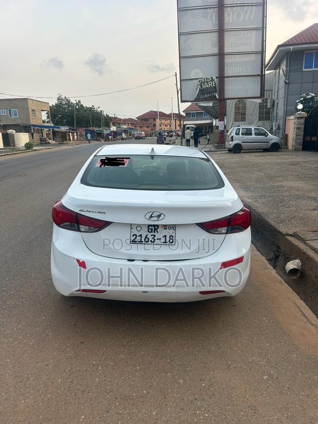 Hyundai Elantra 2013 White