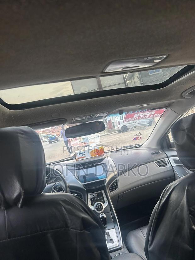 Hyundai Elantra 2013 White