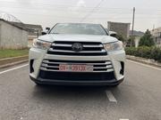Toyota Highlander 2018 White for sale