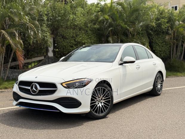 Mercedes-Benz C300 2024 White