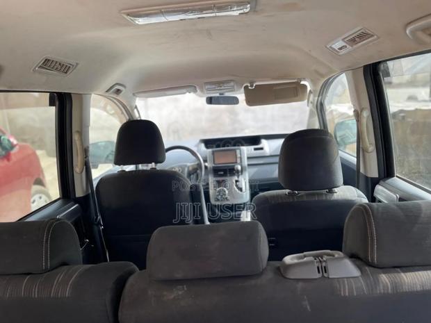 Toyota Voxy 2012 Black