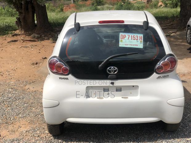 Toyota Aygo 1.0 5-Door 2012 White