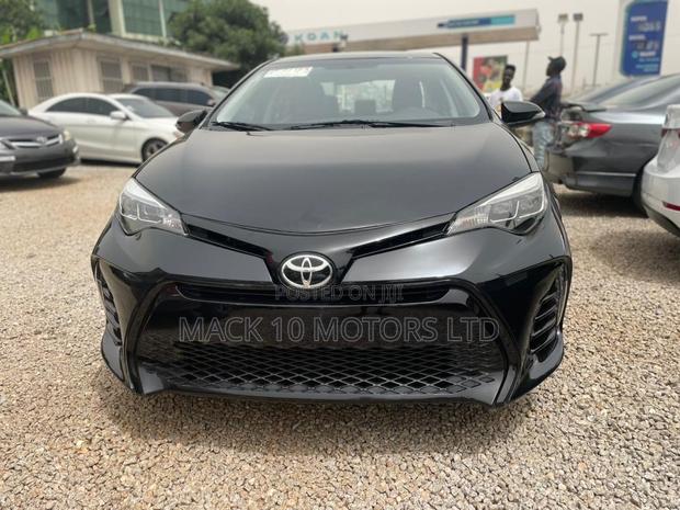 Toyota Corolla 2019 Black
