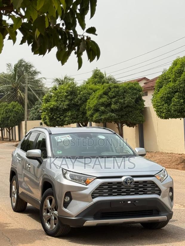 Toyota RAV4 2019 Silver