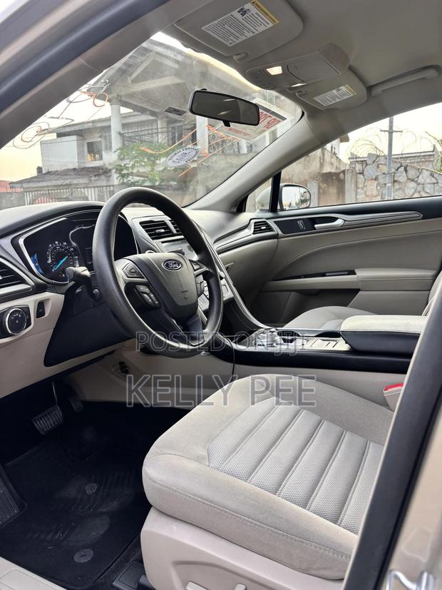 Ford Fusion Titanium AWD 2017 Beige