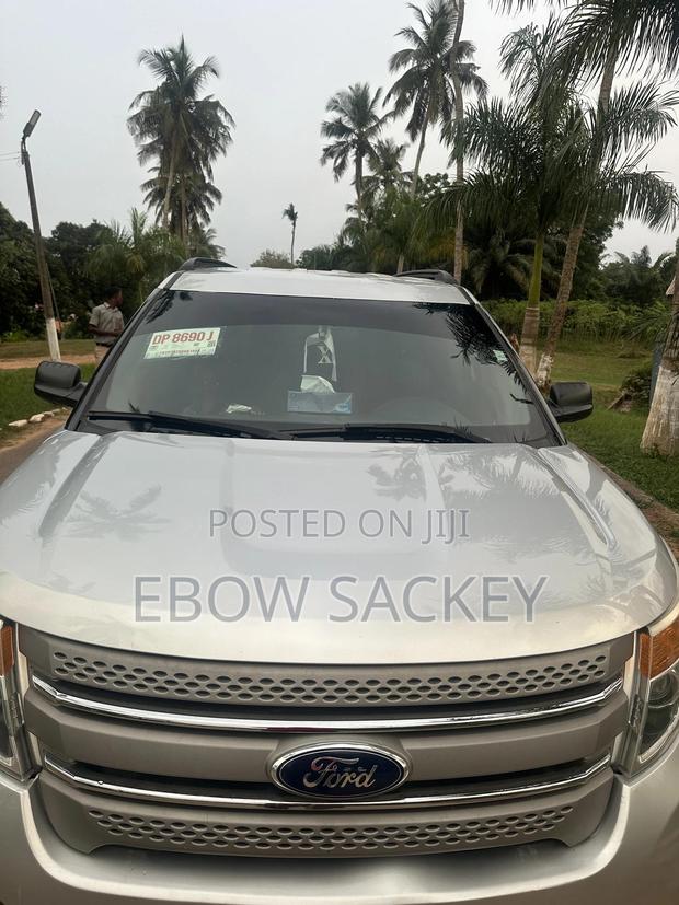 Ford Explorer 4dr SUV AWD (3.5L 6cyl 6A) 2015 Silver