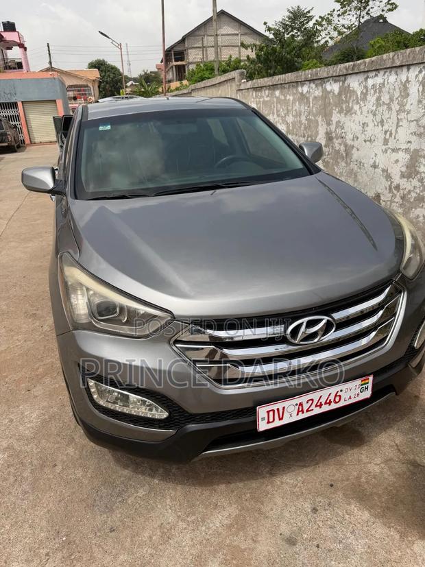 Hyundai Santa Fe 2015 Gray