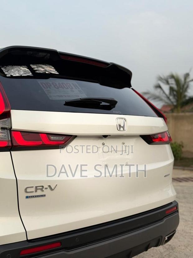 Honda CR-V 2024 White