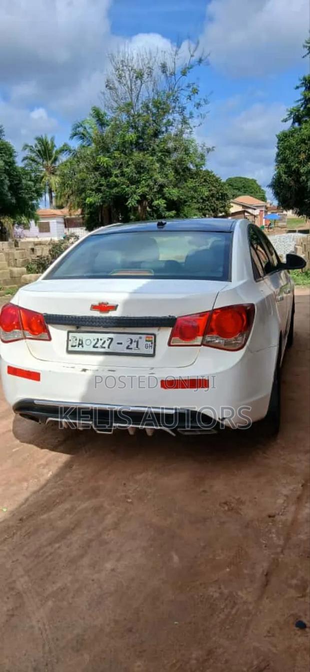 Chevrolet Cruze LTZ 2011 White