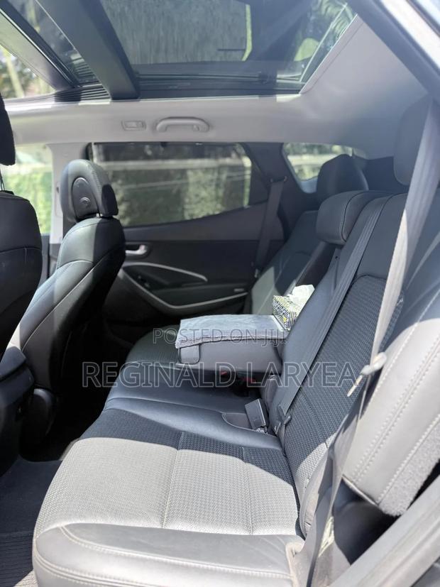 Hyundai Santa Fe 2015 Black