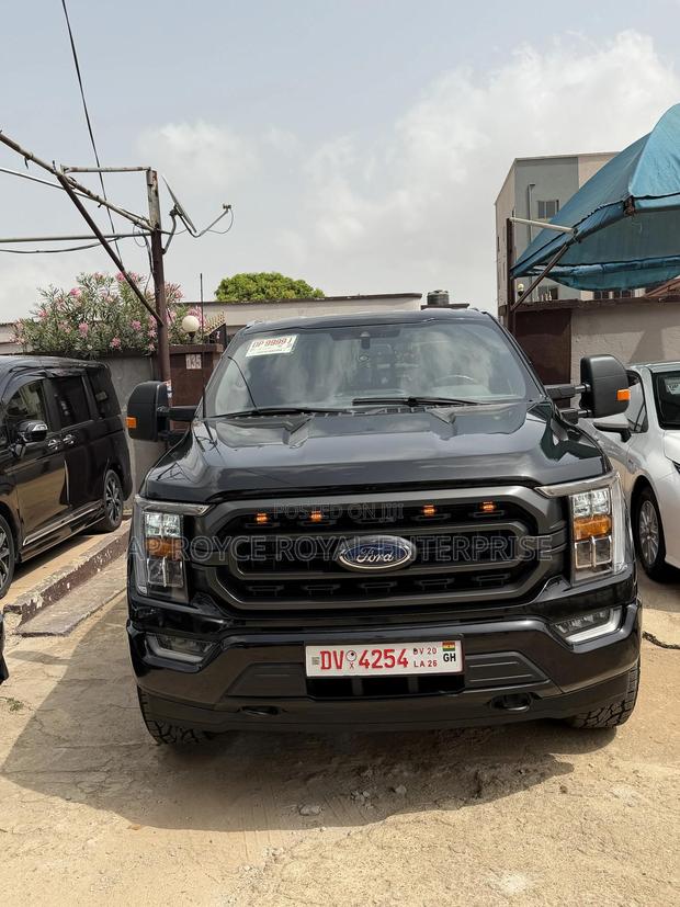 Ford F-150 XLT 2024 Black