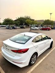 Hyundai Elantra SEL 2018 White for sale