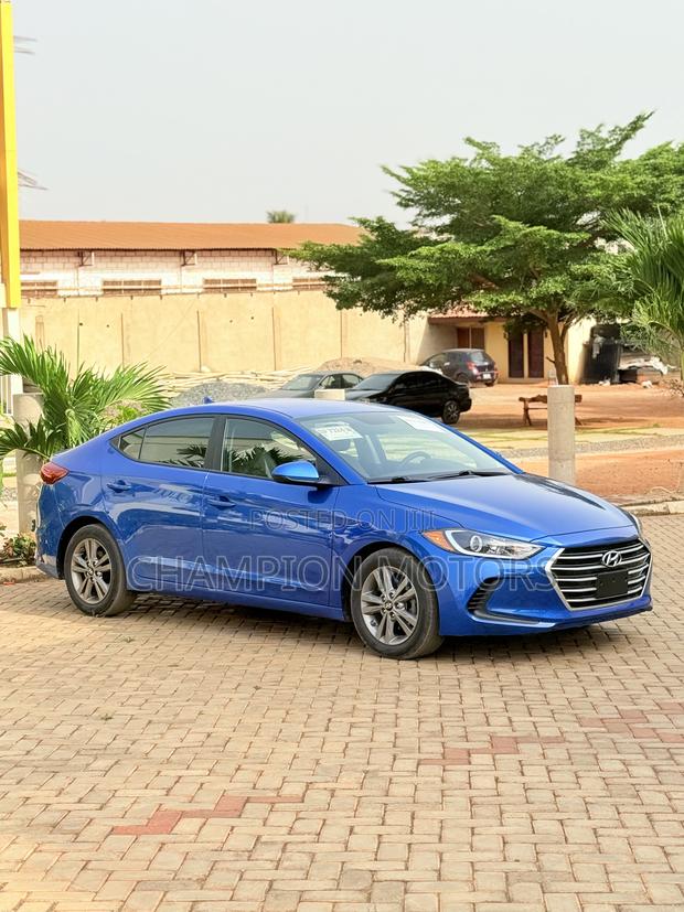 Hyundai Elantra 2017 Blue