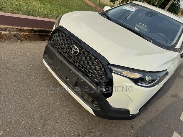 Toyota Corolla Cross 2.0 Petrol FWD 2022 White