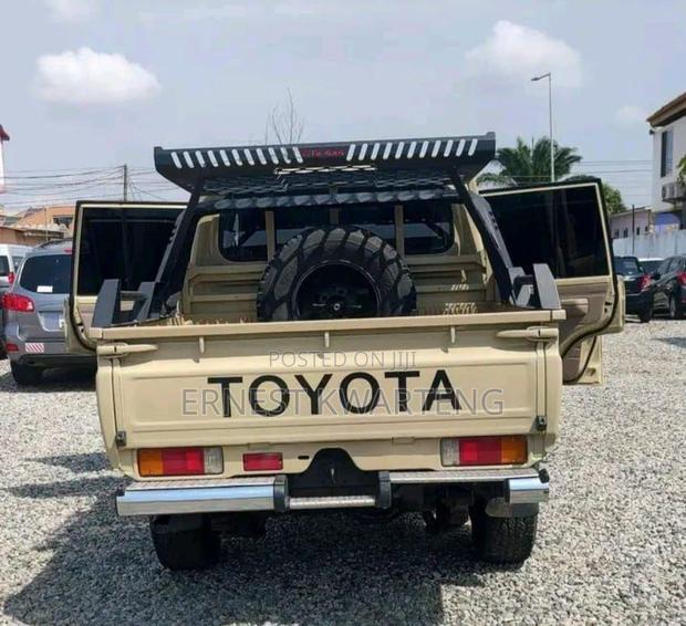 Toyota Land Cruiser 2019 Brown