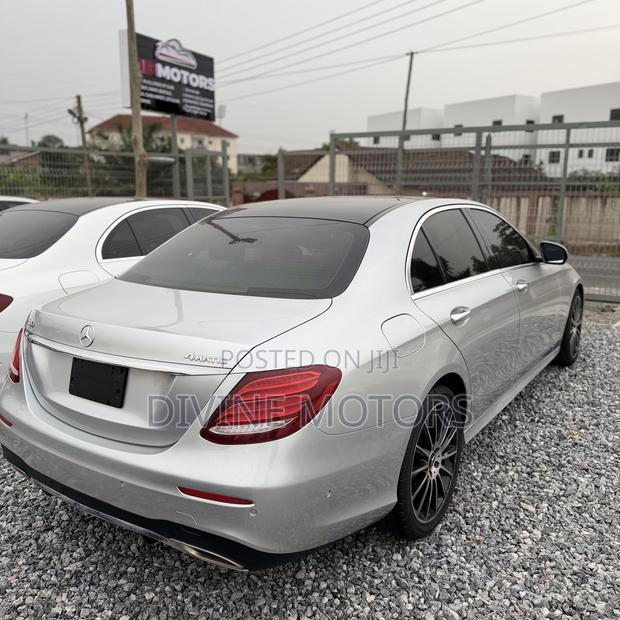Mercedes-Benz E300 2018 Silver