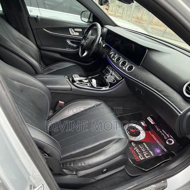 Mercedes-Benz E300 2018 Silver