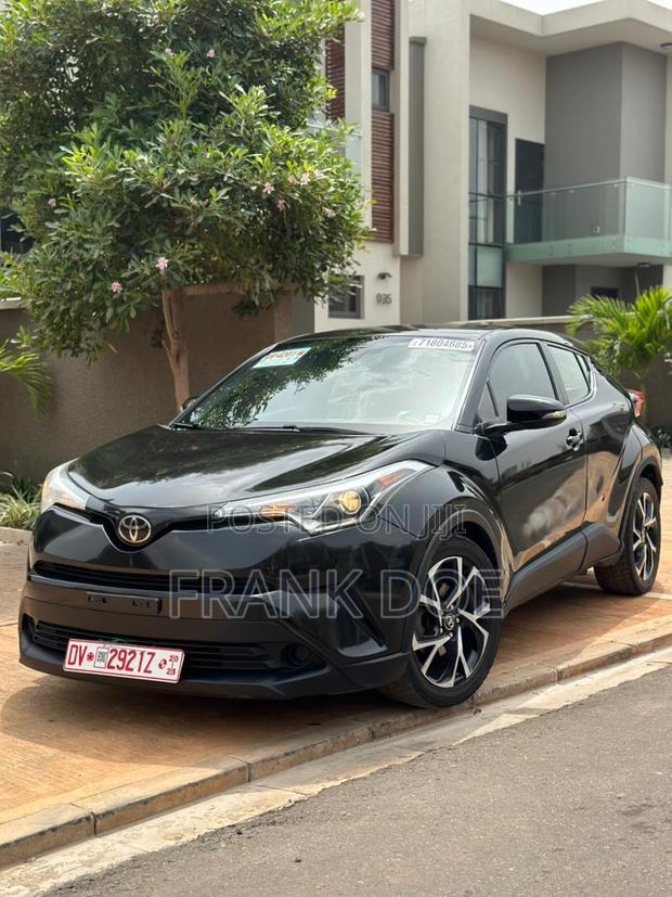 Toyota C-HR XLE FWD 2019 Black