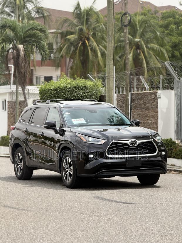 Toyota Highlander XLE 2021 Black