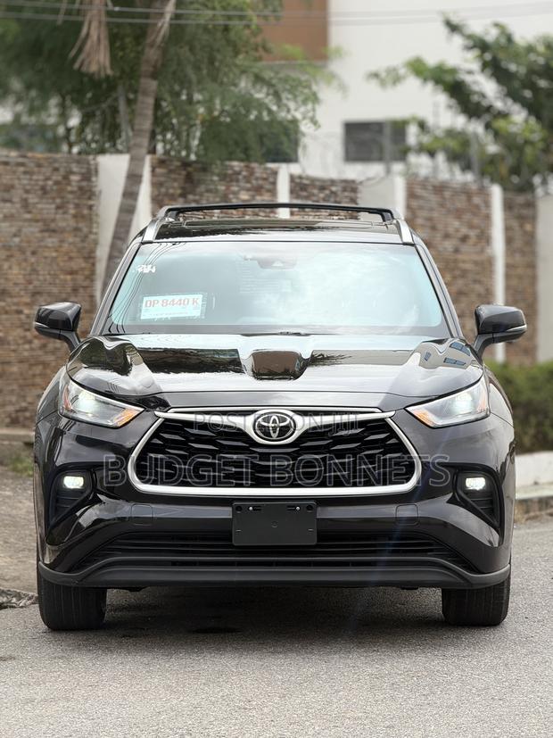 Toyota Highlander XLE 2021 Black