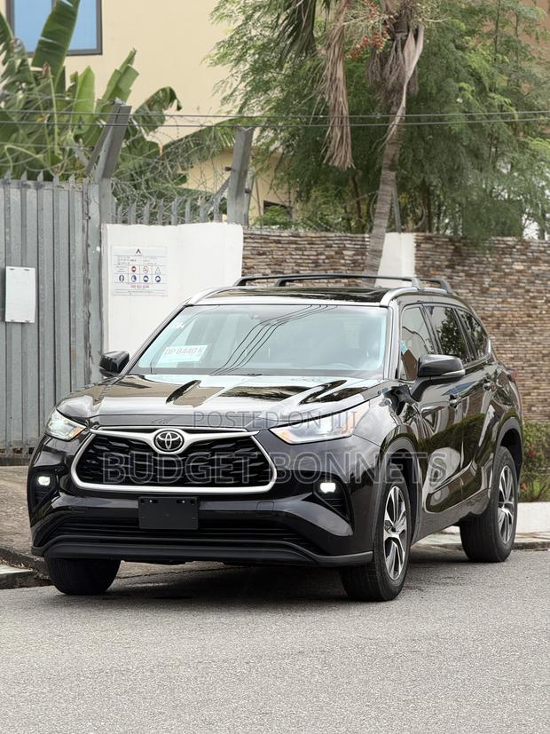 Toyota Highlander XLE 2021 Black