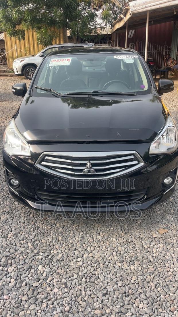 Mitsubishi Mirage SE 2017 Black