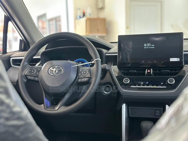 New Toyota Corolla Cross Hybrid 2025 Black