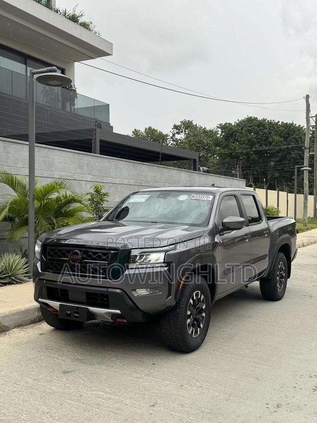 Nissan Frontier PRO-4X 2022 Gray