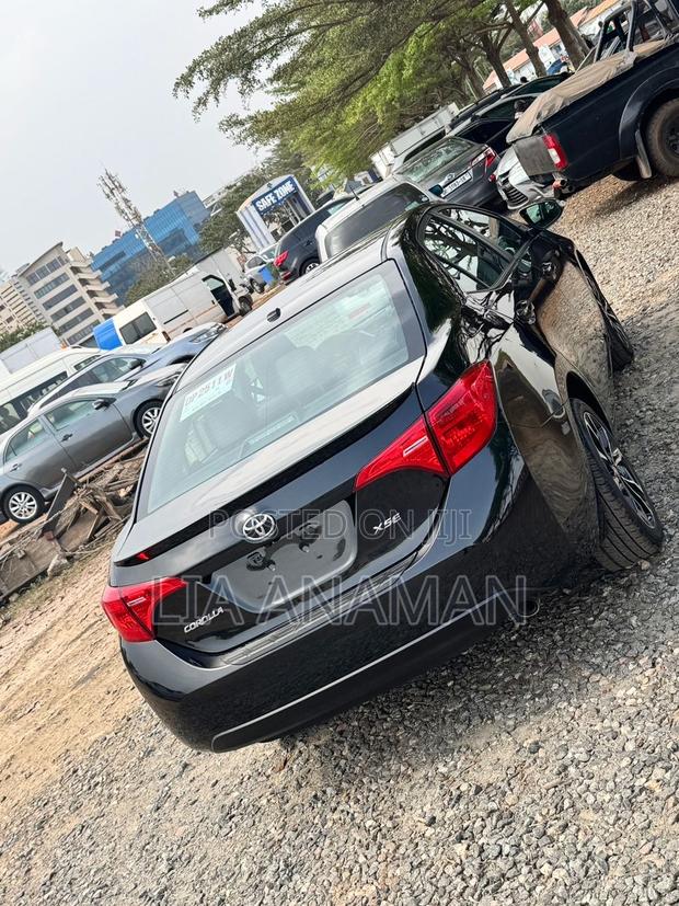 Toyota Corolla XSE (1.8L 4cyl 2A) 2019 Black