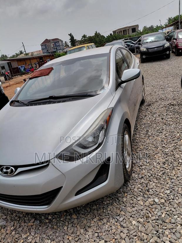 Hyundai Elantra 2015 Silver