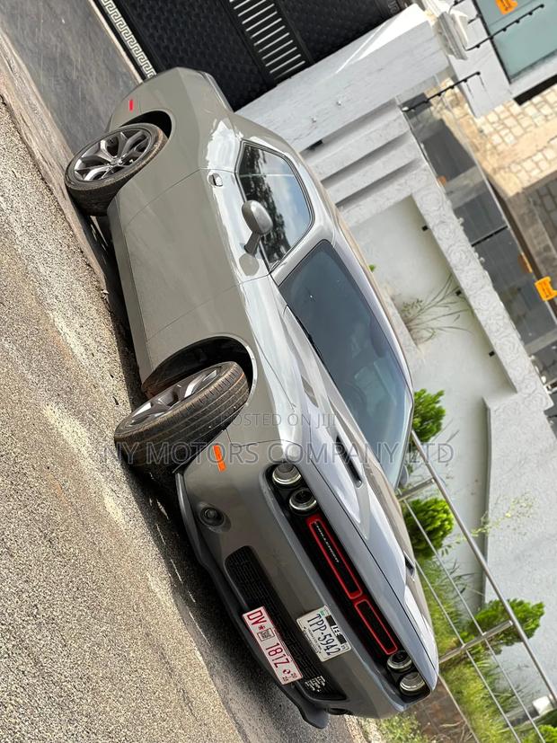 Dodge Challenger SXT RWD 2019 Gray