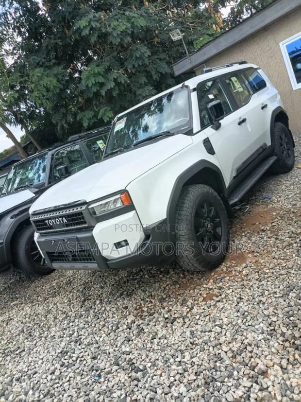 New Toyota Land Cruiser Prado 2.4 Hybrid 2025 White