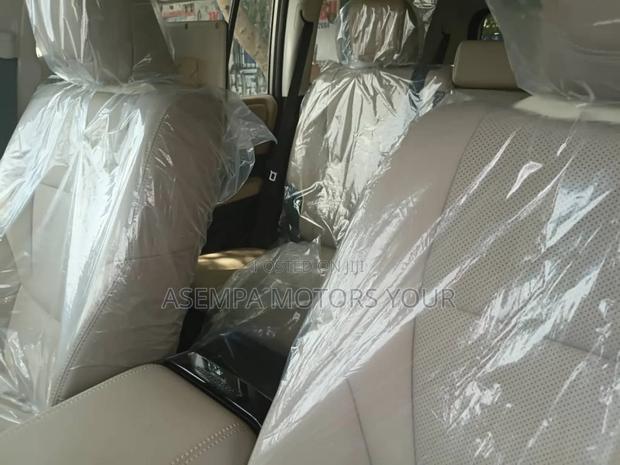 New Toyota Land Cruiser Prado 2.4 Petrol 2025 Gold