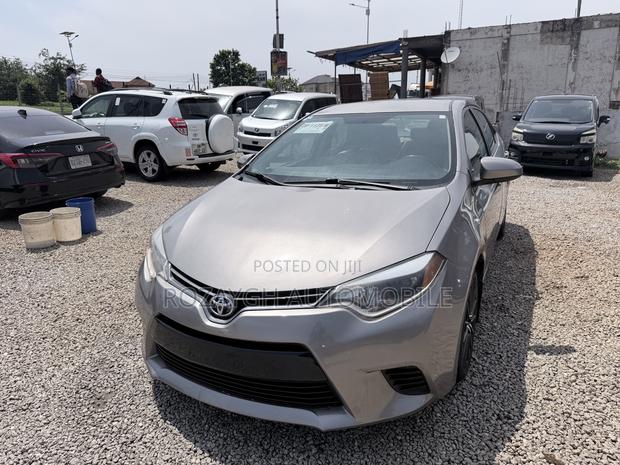 Toyota Corolla 2016 Silver