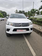 Toyota Hilux SR 4x4 2018 White for sale