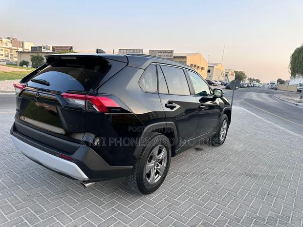 Toyota RAV4 2023 Black