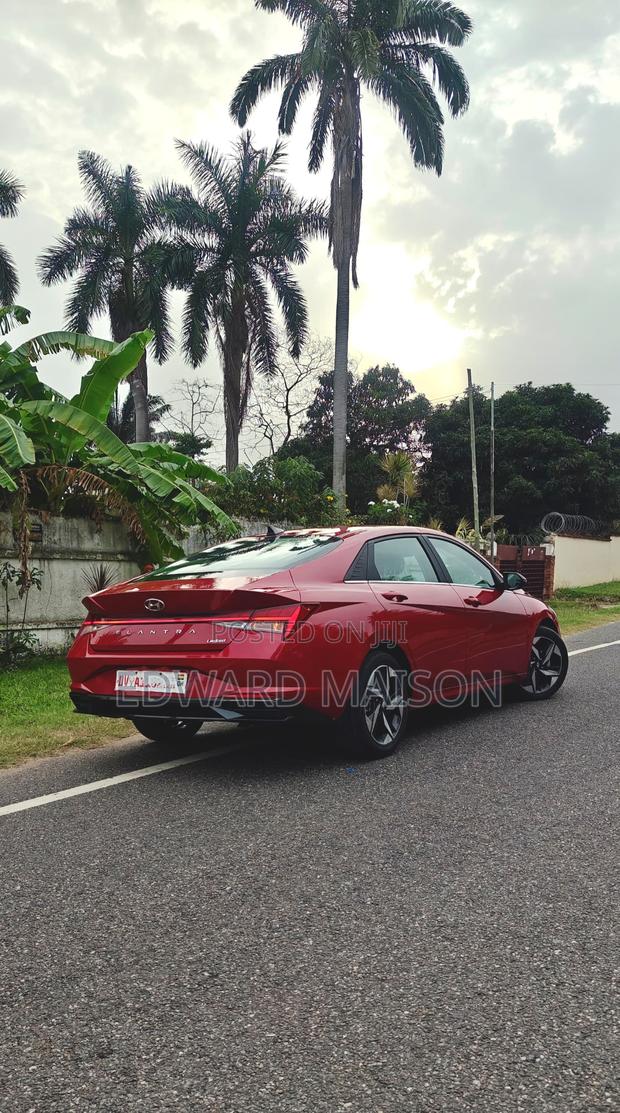 Hyundai Elantra Limited 2023 Red