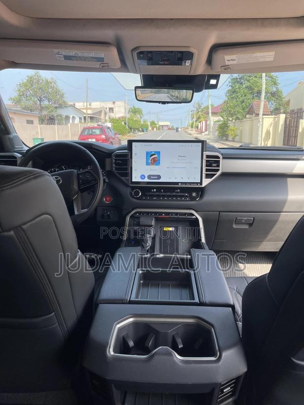 Toyota Tundra Limited 2022 Green