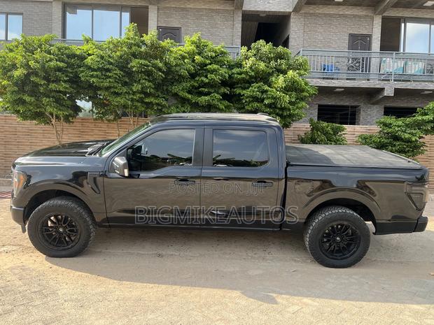 Ford F-150 XL 2023 Black