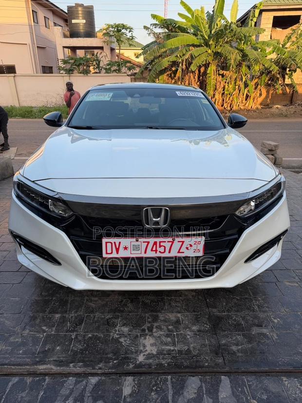 Honda Accord 2018 White
