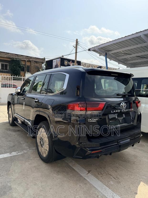 New Toyota Land Cruiser 2025 Black