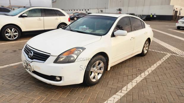Nissan Altima 2.5 2009 White
