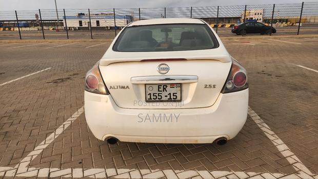 Nissan Altima 2.5 2009 White