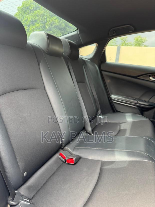 Honda Civic 2020 Red