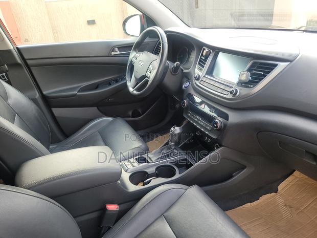 Hyundai Tucson 2017 Brown